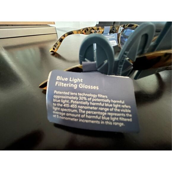 NEW Universal Thread Blue light blocking glasses Cat Eye Tortoise - Picture 3 of 3